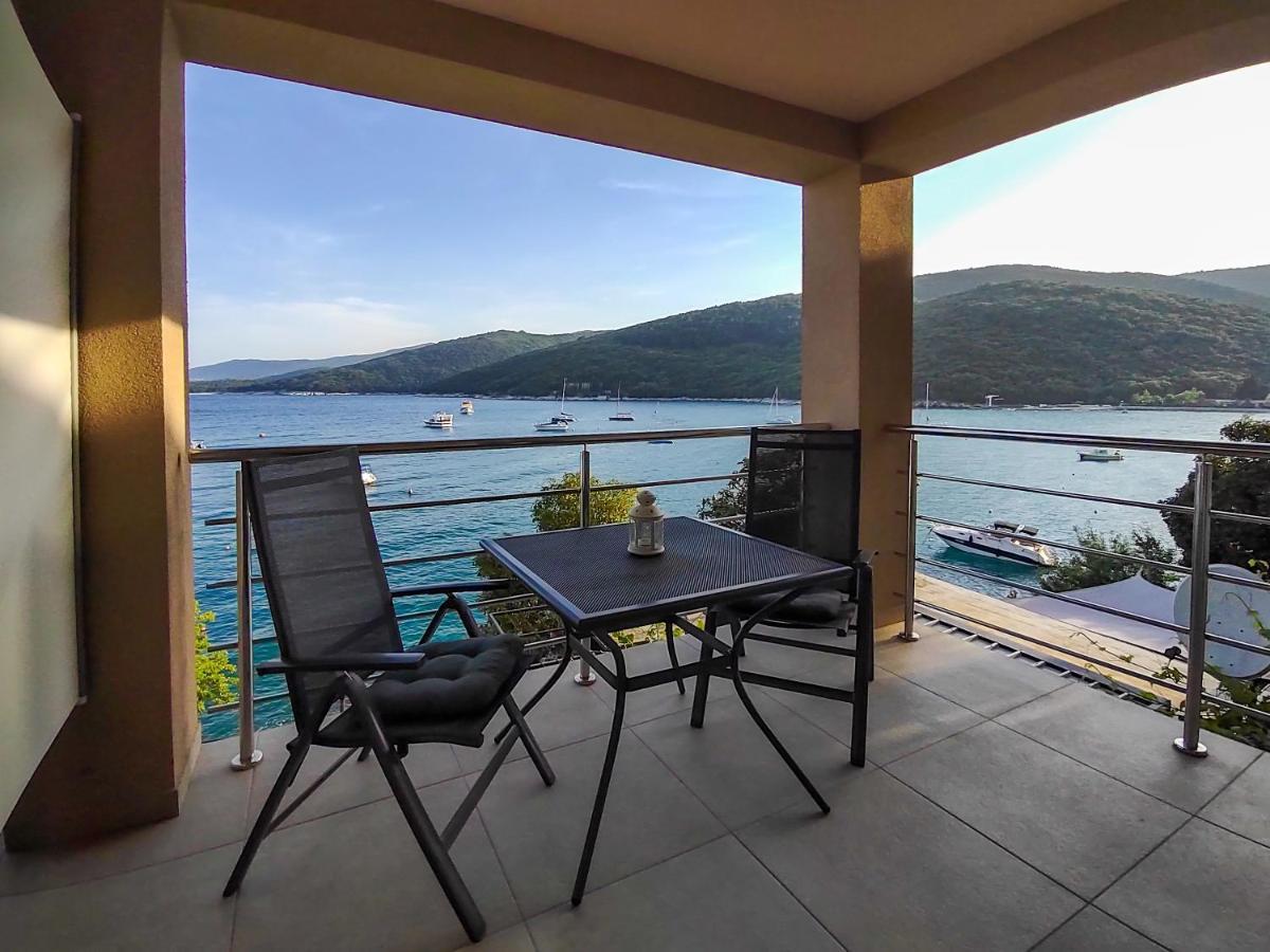 Studio Apartment Above Promenade W Terrace & Parking Rabac Exteriör bild